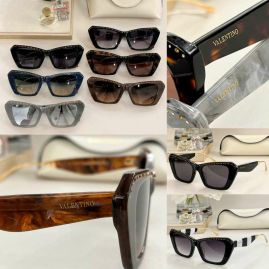 Picture of Valentino Sunglasses _SKUfw46803241fw